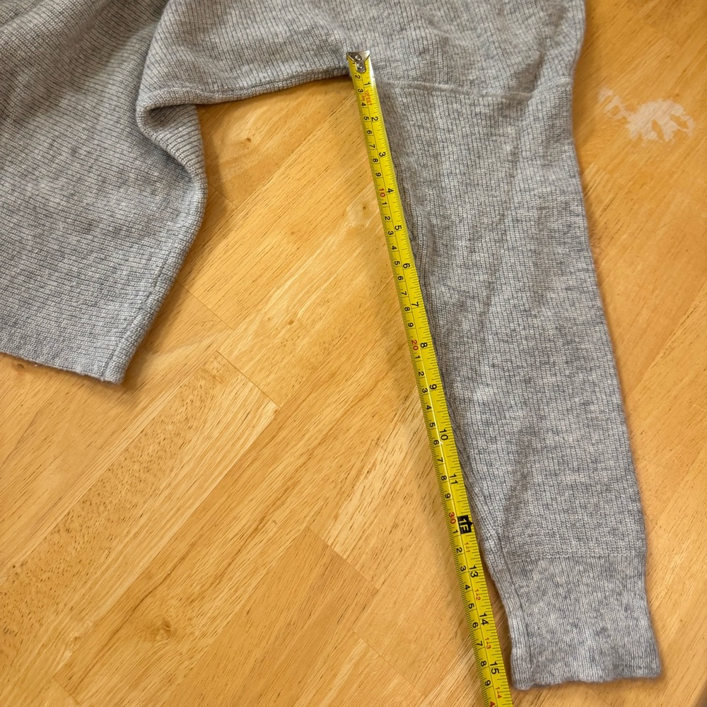 J.Crew Light Gray Knit Sweater Women’s - Scoop Neck Cozy Minimalist Fall Sweater - Picture 6 of 6